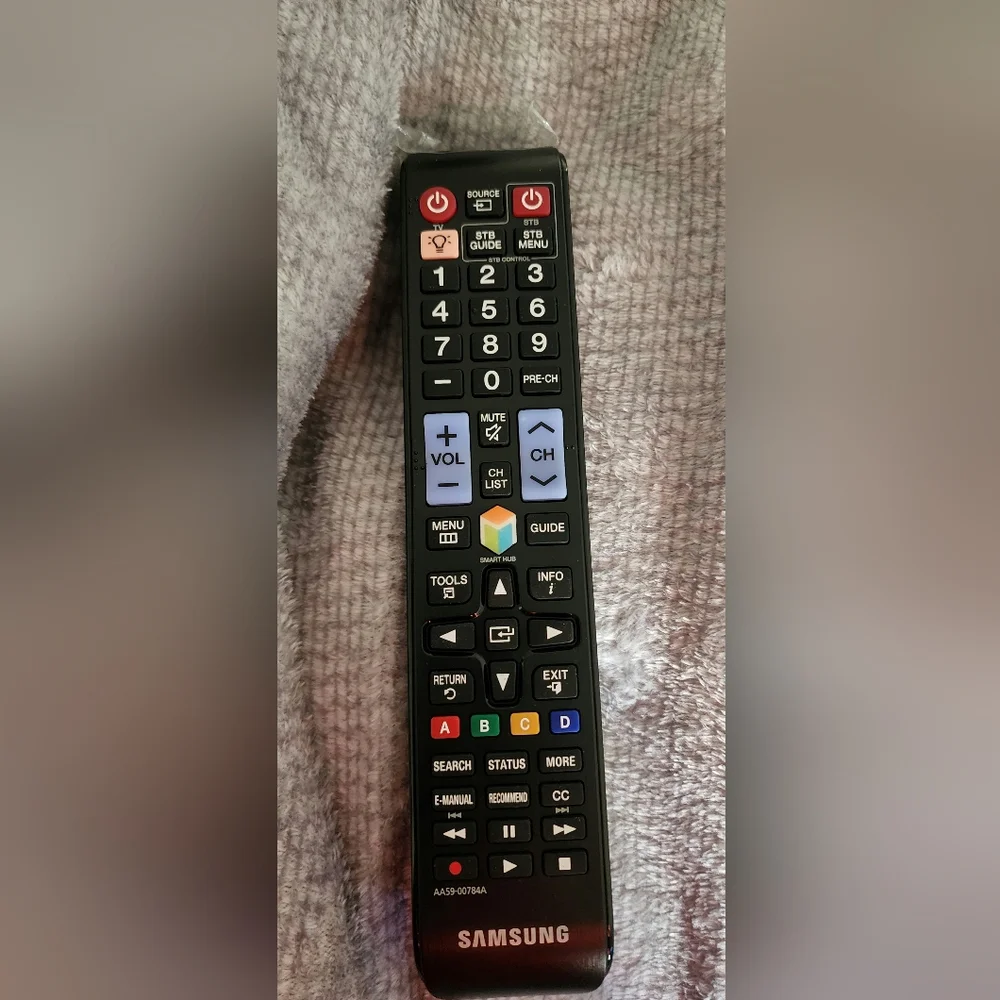 Samsung TV remote control with the model number AA59-00784A